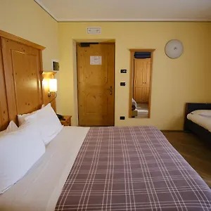 4* Hotel Bes &